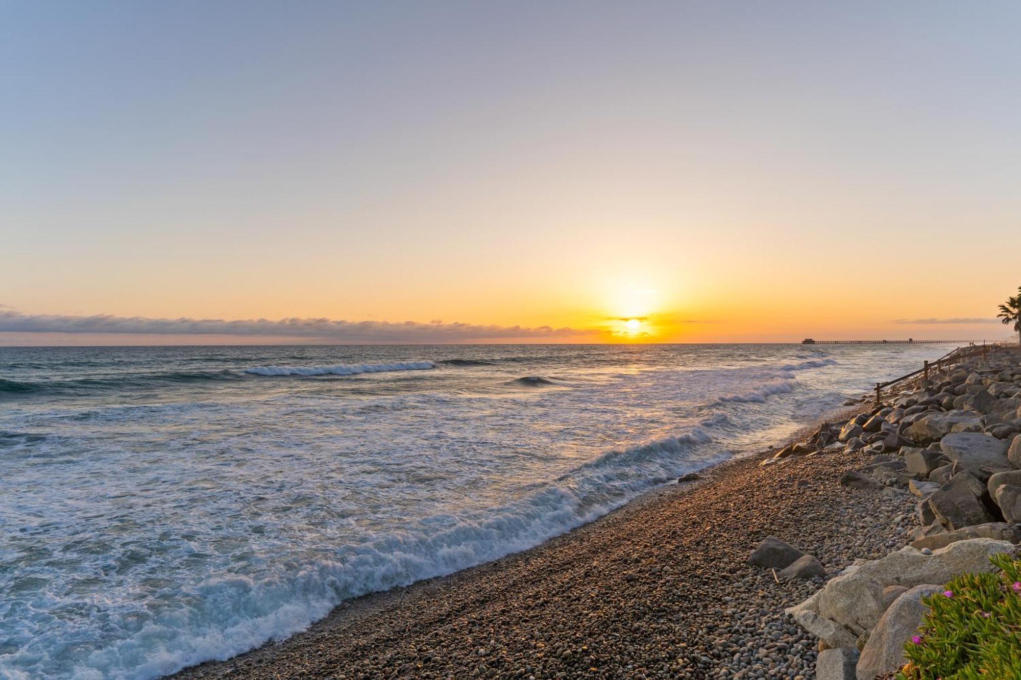 2Br Oceanfront Condo - Private Balcony - Spacious Oceanside Exterior photo